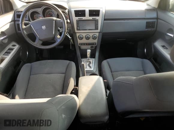 ✅ 2010 Dodge Avenger R/T • VIN: 1B3CC5FB9AN130147 • Лот: 68987434. Опубликован ранее на Copart с пробегом 125 266 миль. Бесплатный доступ к архиву аукционных продаж из США и подробный отчёт об истории автомобиля на DreamBid. Изображение 8.