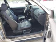 ✅ 2000 Volkswagen Cabriolet GLS • VIN: 3VWDC21V6YM809961 • Лот: 42186595. Опубликован ранее на IAAI с пробегом 196 371 миль. Бесплатный доступ к архиву аукционных продаж из США и подробный отчёт об истории автомобиля на DreamBid. Изображение 5.