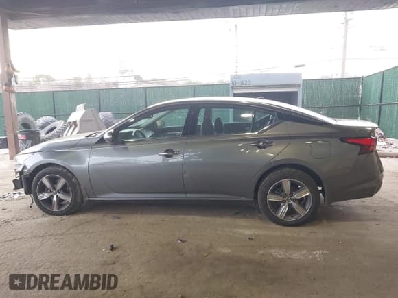 ✅ 2019 Nissan Altima SV • VIN: 1N4BL4DW5KC130059 • Lot: 41505998. Wystawiony na IAAI z przebiegiem 67 548 mil. Bezpłatny archiwum sprzedaży aukcyjnych z USA i szczegółowy raport historii pojazdu na DreamBid. Zdjęcie 15.