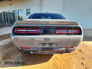 ✅ 2019 Dodge Challenger R/T • VIN: 2C3CDZBTXKH556915 • Lot: 89700955. Wystawiony na Copart z przebiegiem 158 227 mil. Bezpłatny archiwum sprzedaży aukcyjnych z USA i szczegółowy raport historii pojazdu na DreamBid. Zdjęcie 6.