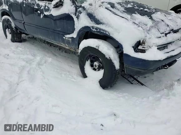 ✅ 2002 Chevrolet S-10 LS • VIN: 1GCDT19W928159609 • Лот: 85520884. Опубликован ранее на Copart с пробегом Не указан. Бесплатный доступ к архиву аукционных продаж из США и подробный отчёт об истории автомобиля на DreamBid. Изображение 11.