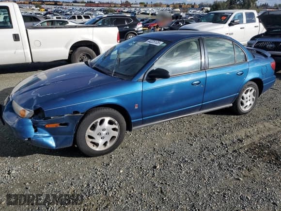 ✅ 2000 Saturn SL • VIN: 1G8ZK5279YZ155916 • Lot: 44225105. Listed on Copart with 97,788 mi. Free auction sales archive from the USA and detailed vehicle history report at DreamBid. Image 1.