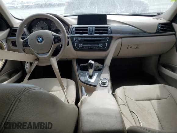 ✅ 2013 BMW 3 Series 335i • VIN: WBA3A9C52DF476742 • Лот: 75114274. Опубликован ранее на Copart с пробегом Не указан. Бесплатный доступ к архиву аукционных продаж из США и подробный отчёт об истории автомобиля на DreamBid. Изображение 8.