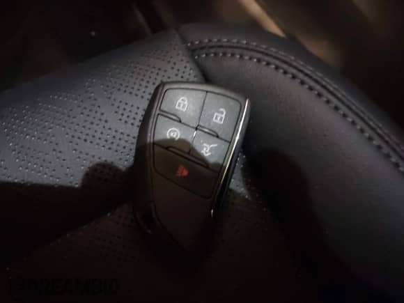 2025 Chevrolet Equinox FWD LT z VIN 3GNAXHEG5SL123035, wystawiony jako IAAI lot #41445597 z przebiegiem 2 105 mil mil oraz . Historia ofert i sprzedaży dostępna na DreamBid. Obrazek 11.