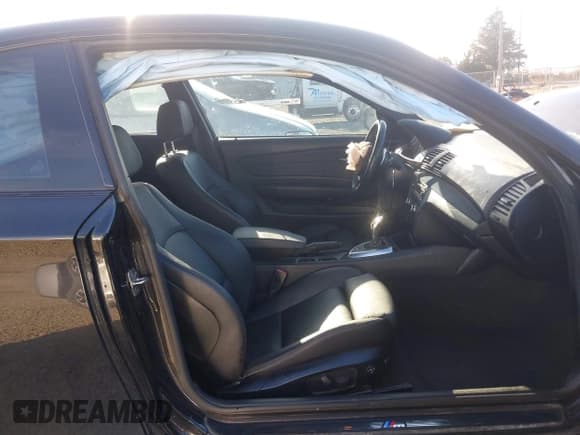 ✅ 2011 BMW 1 Series 135i • VIN: WBAUC9C5XBVM10182 • Лот: 43513545. Опубликован ранее на IAAI с пробегом 85 219 миль. Бесплатный доступ к архиву аукционных продаж из США и подробный отчёт об истории автомобиля на DreamBid. Изображение 5.