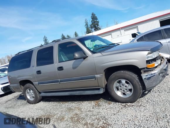 ✅ 2002 Chevrolet Suburban LT • VIN: 1GNFK16ZX2J138018 • Лот: 41877385. Опубликован ранее на IAAI с пробегом 235 161 миль. Бесплатный доступ к архиву аукционных продаж из США и подробный отчёт об истории автомобиля на DreamBid. Изображение 14.