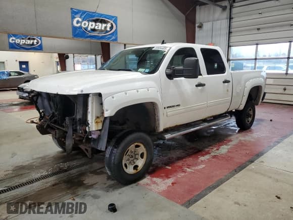 ✅ 2009 Chevrolet Silverado 2500HD LT • VIN: 1GCHK53K89F123515 • Лот: 89904405. Опубликован ранее на Copart с пробегом 193 143 миль. Бесплатный доступ к архиву аукционных продаж из США и подробный отчёт об истории автомобиля на DreamBid. Изображение 1.