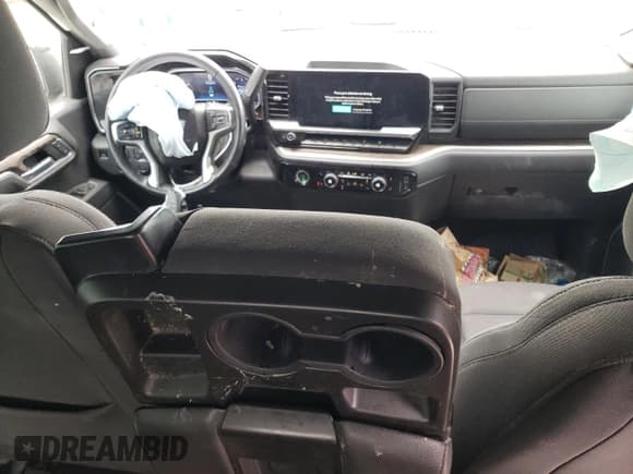 ✅ 2022 Chevrolet Silverado 1500 RST • VIN: 1GCPADED3NZ546440 • Lot: 46313145. Listed on Copart with 69,636 mi. Free auction sales archive from the USA and detailed vehicle history report at DreamBid. Image 8.