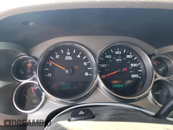 ✅ 2012 Chevrolet Silverado 1500 • VIN: 1GC5CZCG0CZ152581 • Lot: 68301195. Wystawiony na Copart z przebiegiem 164 239 mil. Bezpłatny archiwum sprzedaży aukcyjnych z USA i szczegółowy raport historii pojazdu na DreamBid. Zdjęcie 9.