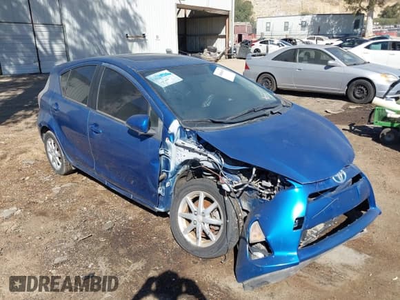 ✅ 2012 Toyota Prius One • VIN: JTDKDTB33C1007626 • Лот: 40666619. Опубликован ранее на IAAI с пробегом 184 654 миль. Бесплатный доступ к архиву аукционных продаж из США и подробный отчёт об истории автомобиля на DreamBid. Изображение 1.