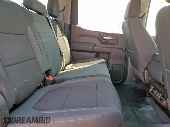 ✅ 2019 Chevrolet Silverado 1500 LT • VIN: 1GCUYDED3KZ144606 • Lot: 80203555. Wystawiony na Copart z przebiegiem 112 014 mil. Bezpłatny archiwum sprzedaży aukcyjnych z USA i szczegółowy raport historii pojazdu na DreamBid. Zdjęcie 10.