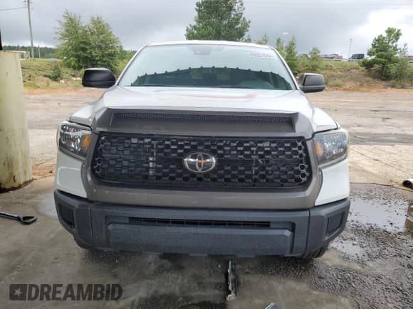 ✅ 2020 Toyota Tundra SR • VIN: 5TFRY5F12LX265589 • Лот: 65021544. Опубликован ранее на Copart с пробегом 81 892 миль. Бесплатный доступ к архиву аукционных продаж из США и подробный отчёт об истории автомобиля на DreamBid. Изображение 5.
