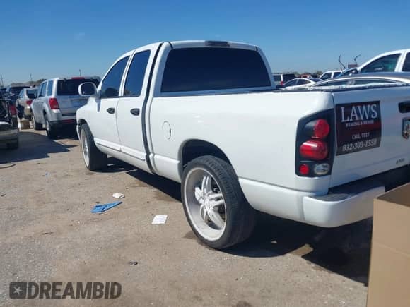 2003 Dodge 1500 ST z VIN 1D7HA18Z93S205534, wystawiony jako IAAI lot #41659258 z przebiegiem 253 887 mil mil oraz . Historia ofert i sprzedaży dostępna na DreamBid. Obrazek 3.