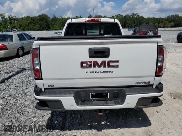 ✅ 2021 GMC Canyon 4WD AT4 • VIN: 1GTG6FEN4M1142856 • Лот: 67096815. Опубликован ранее на Copart с пробегом 12 090 миль. Бесплатный доступ к архиву аукционных продаж из США и подробный отчёт об истории автомобиля на DreamBid. Изображение 6.