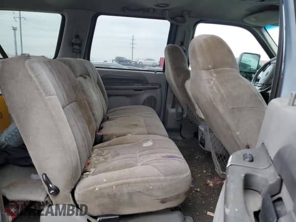 ✅ 2001 Ford Excursion XLT • VIN: 1FMNU41S11EB19130 • Lot: 83005724. Wystawiony na Copart z przebiegiem 306 688 mil. Bezpłatny archiwum sprzedaży aukcyjnych z USA i szczegółowy raport historii pojazdu na DreamBid. Zdjęcie 10.