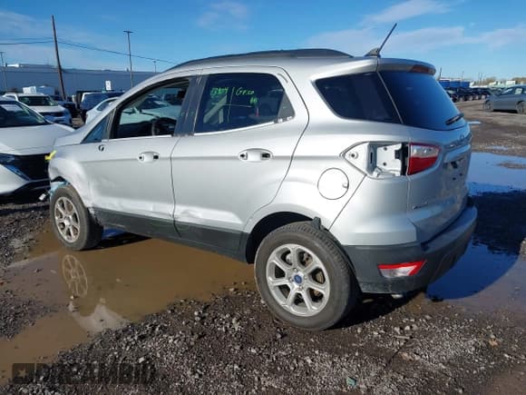✅ 2019 Ford EcoSport SE • VIN: MAJ6S3GL8KC266993 • Lot: 43595464. Wystawiony na IAAI z przebiegiem 36 116 mil. Bezpłatny archiwum sprzedaży aukcyjnych z USA i szczegółowy raport historii pojazdu na DreamBid. Zdjęcie 3.