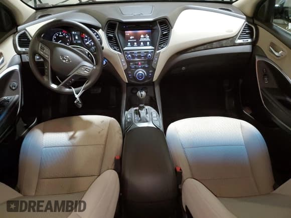 ✅ 2018 Hyundai Santa Fe 2.4L • VIN: 5XYZUDLB9JG524002 • Лот: 50347284. Опубликован ранее на Copart с пробегом 43 140 миль. Бесплатный доступ к архиву аукционных продаж из США и подробный отчёт об истории автомобиля на DreamBid. Изображение 8.