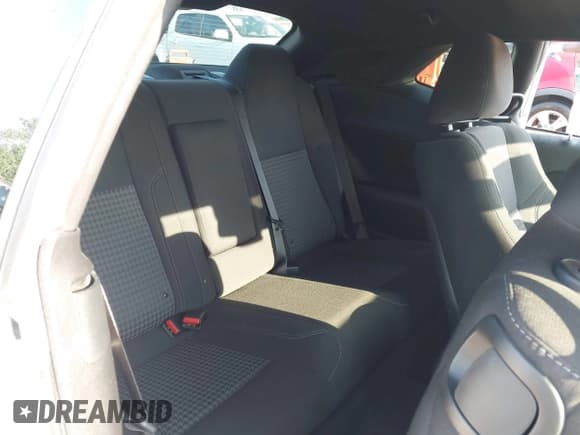 ✅ 2020 Dodge Challenger SXT • VIN: 2C3CDZAG6LH137787 • Lot: 43174951. Listed on IAAI with 40,897 mi. Free auction sales archive from the USA and detailed vehicle history report at DreamBid. Image 8.