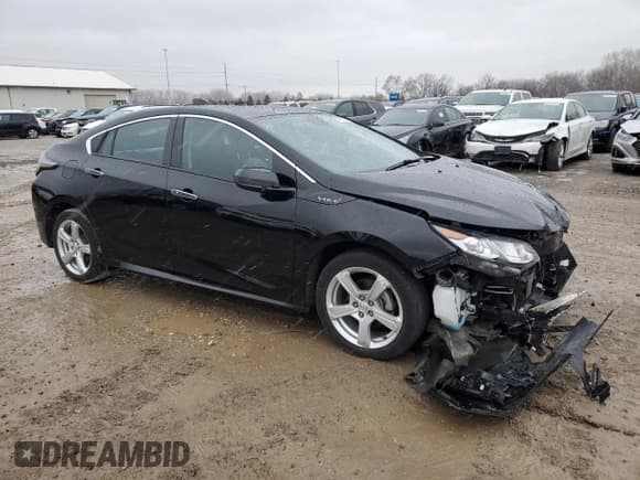 ✅ 2018 Chevrolet Volt LT • VIN: 1G1RA6S50JU158888 • Lot: 82135133. Wystawiony na Copart z przebiegiem 38 720 mil. Bezpłatny archiwum sprzedaży aukcyjnych z USA i szczegółowy raport historii pojazdu na DreamBid. Zdjęcie 4.