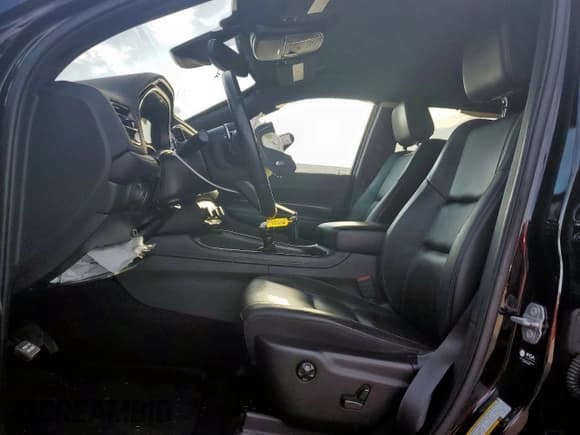 ✅ 2022 Dodge Durango GT Plus • VIN: 1C4RDHDG3NC197513 • Lot: 57667285. Wystawiony na Copart z przebiegiem 46 161 mil. Bezpłatny archiwum sprzedaży aukcyjnych z USA i szczegółowy raport historii pojazdu na DreamBid. Zdjęcie 7.