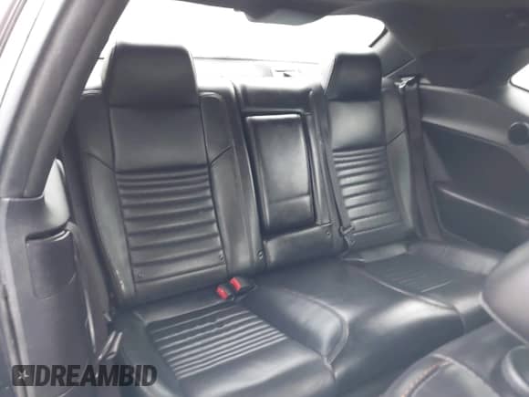 2015 Dodge Challenger R/T Plus with VIN 2C3CDZBT9FH864714, listed as a IAAI auction lot 41198768 with 101,534 mi miles and . Bid and sale history available at DreamBid. Image 8.