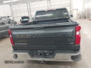 ✅ 2019 Chevrolet Silverado 1500 LT • VIN: 1GCPYDEK5KZ313049 • Lot: 43331946. Wystawiony na IAAI z przebiegiem 117 547 mil. Bezpłatny archiwum sprzedaży aukcyjnych z USA i szczegółowy raport historii pojazdu na DreamBid. Zdjęcie 17.