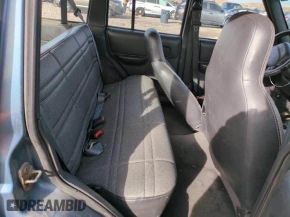 ✅ 1999 Jeep Cherokee SE • VIN: 1J4FF28S5XL646812 • Lot: 87951115. Listed on Copart with 230,161 mi. Free auction sales archive from the USA and detailed vehicle history report at DreamBid. Image 10.