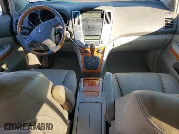 ✅ 2009 Lexus RX 350 • VIN: 2T2HK31UX9C124484 • Lot: 85756995. Listed on Copart with 110,411 mi. Free auction sales archive from the USA and detailed vehicle history report at DreamBid. Image 8.
