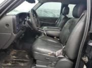 ✅ 2006 Chevrolet Silverado 2500HD Work Truck • VIN: 1GCHK29U96E258771 • Lot: 86818764. Wystawiony na Copart z przebiegiem Nie podano. Bezpłatny archiwum sprzedaży aukcyjnych z USA i szczegółowy raport historii pojazdu na DreamBid. Zdjęcie 7.