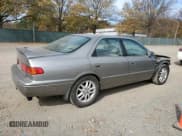 ✅ 2000 Toyota Camry LE • VIN: 4T1BF28K5YU110258 • Лот: 90352495. Опубликован ранее на Copart с пробегом 132 185 миль. Бесплатный доступ к архиву аукционных продаж из США и подробный отчёт об истории автомобиля на DreamBid. Изображение 3.
