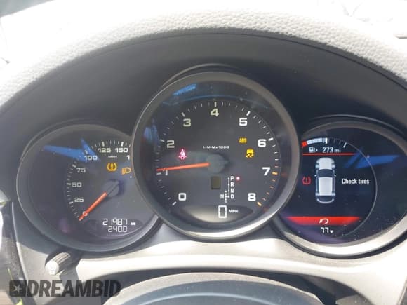 ✅ 2018 Porsche Macan • VIN: WP1AA2A53JLB03015 • Lot: 42519775. Listed on IAAI with 21,487 mi. Free auction sales archive from the USA and detailed vehicle history report at DreamBid. Image 7.