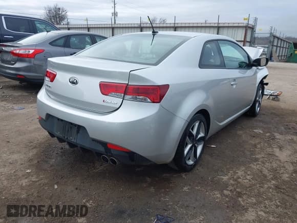 ✅ 2010 Kia Forte SX • VIN: KNAFW6A30A5262526 • Лот: 41104882. Опубликован ранее на IAAI с пробегом 43 443 миль. Бесплатный доступ к архиву аукционных продаж из США и подробный отчёт об истории автомобиля на DreamBid. Изображение 4.