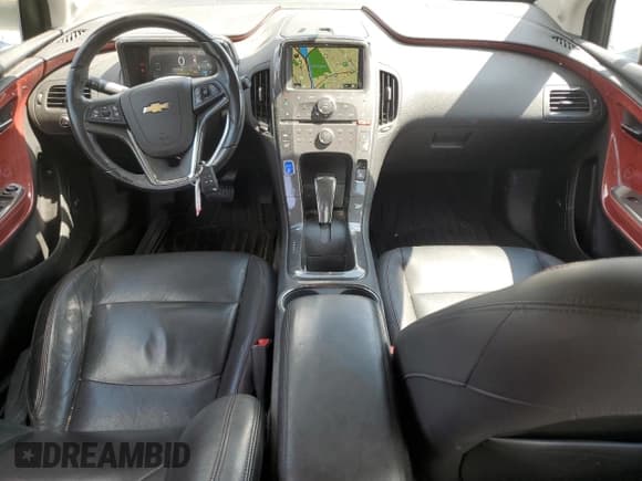 ✅ 2013 Chevrolet Volt • VIN: 1G1RD6E41DU139782 • Lot: 68302804. Wystawiony na Copart z przebiegiem 155 587 mil. Bezpłatny archiwum sprzedaży aukcyjnych z USA i szczegółowy raport historii pojazdu na DreamBid. Zdjęcie 8.