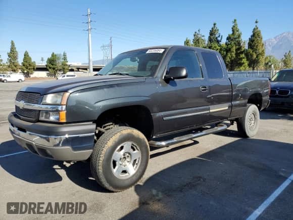 ✅ 2004 Chevrolet Silverado 1500 Work Truck • VIN: 1GCEC19X64Z242778 • Lot: 65235084. Wystawiony na Copart z przebiegiem 254 783 mil mil. Skorzystaj z bezpłatnego archiwum sprzedaży aukcyjnych z USA i zobacz szczegółowy raport historii pojazdu na DreamBid. Zdjęcie 1.