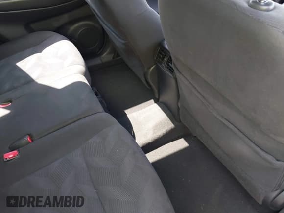 ✅ 2015 Nissan Rogue S • VIN: KNMAT2MV1FP553267 • Lot: 43178435. Wystawiony na IAAI z przebiegiem 56 566 mil. Bezpłatny archiwum sprzedaży aukcyjnych z USA i szczegółowy raport historii pojazdu na DreamBid. Zdjęcie 8.