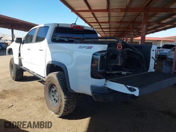 ✅ 2018 Chevrolet Colorado 4WD ZR2 • VIN: 1GCPTEE16J1104749 • Лот: 43376069. Опубликован ранее на IAAI с пробегом 129 836 миль. Бесплатный доступ к архиву аукционных продаж из США и подробный отчёт об истории автомобиля на DreamBid. Изображение 3.
