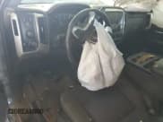 ✅ 2019 GMC Sierra 1500 SLE • VIN: 2GTV2MEC0K1233412 • Лот: 81405615. Опубликован ранее на Copart с пробегом Не указан. Бесплатный доступ к архиву аукционных продаж из США и подробный отчёт об истории автомобиля на DreamBid. Изображение 8.