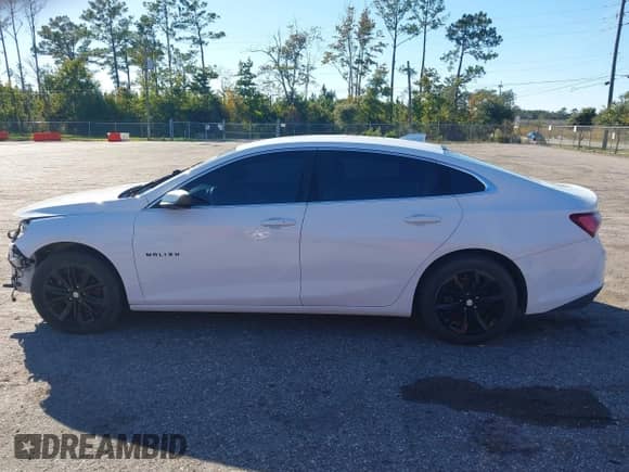 2020 Chevrolet Malibu LT с VIN 1G1ZD5ST8LF066550, выставлен на аукционе IAAI как лот 43602108 с пробегом Не указан миль и . История ставок и продаж доступна на DreamBid. Изображение 15.