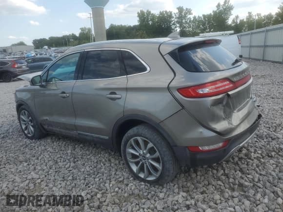 ✅ 2016 Lincoln MKC Select • VIN: 5LMCJ2C92GUJ18918 • Лот: 70646375. Опубликован ранее на Copart с пробегом 95 042 миль. Бесплатный доступ к архиву аукционных продаж из США и подробный отчёт об истории автомобиля на DreamBid. Изображение 2.