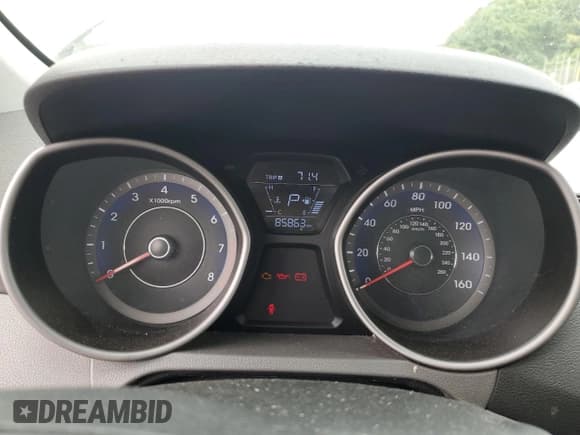 ✅ 2015 Hyundai Elantra SE • VIN: KMHDH4AE4FU352846 • Lot: 63430665. Listed on Copart with 85,863 mi. Free auction sales archive from the USA and detailed vehicle history report at DreamBid. Image 9.