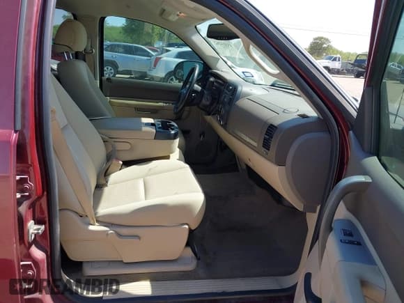 ✅ 2013 Chevrolet Silverado 1500 LT • VIN: 3GCPKSE74DG138815 • Lot: 43314262. Listed on IAAI with 244,370 mi. Free auction sales archive from the USA and detailed vehicle history report at DreamBid. Image 5.