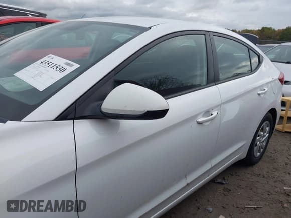 ✅ 2018 Hyundai Elantra SE • VIN: 5NPD74LF2JH365062 • Lot: 43511530. Listed on IAAI with 106,788 mi. Free auction sales archive from the USA and detailed vehicle history report at DreamBid. Image 14.