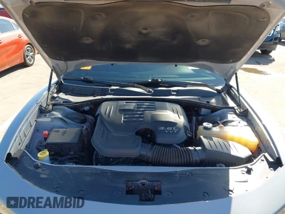 ✅ 2022 Dodge Charger SXT • VIN: 2C3CDXBG7NH120339 • Lot: 43514743. Wystawiony na IAAI z przebiegiem 67 972 mil. Bezpłatny archiwum sprzedaży aukcyjnych z USA i szczegółowy raport historii pojazdu na DreamBid. Zdjęcie 10.