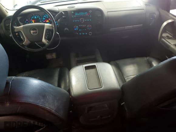 ✅ 2009 GMC Sierra 1500 • VIN: 2GTEK233X91109679 • Lot: 51445445. Wystawiony na Copart z przebiegiem 229 012 mil. Bezpłatny archiwum sprzedaży aukcyjnych z USA i szczegółowy raport historii pojazdu na DreamBid. Zdjęcie 8.