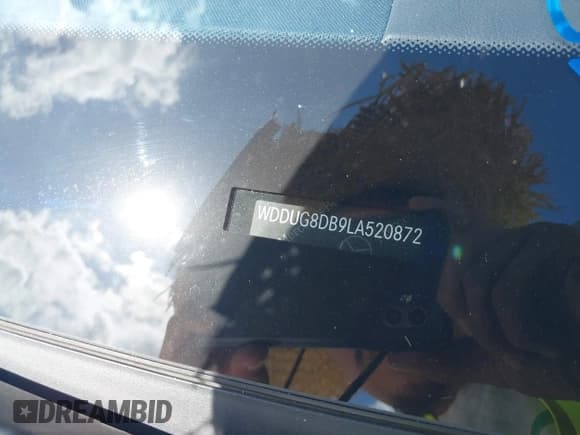 ✅ 2020 Mercedes-Benz S 560 • VIN: WDDUG8DB9LA520872 • Lot: 43268056. Listed on IAAI with 38,503 mi. Free auction sales archive from the USA and detailed vehicle history report at DreamBid. Image 9.