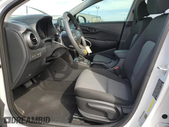 ✅ 2020 Hyundai Kona SEL • VIN: KM8K22AA5LU542063 • Лот: 70732083. Опубликован ранее на Copart с пробегом 51 719 миль. Бесплатный доступ к архиву аукционных продаж из США и подробный отчёт об истории автомобиля на DreamBid. Изображение 7.