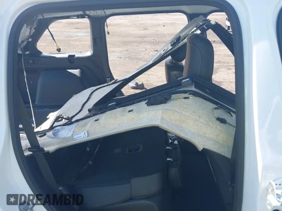 ✅ 2025 Jeep Grand Cherokee Limited • VIN: 1C4RJHBGXSC273106 • Lot: 42209209. Listed on IAAI with Not provided. Free auction sales archive from the USA and detailed vehicle history report at DreamBid. Image 8.