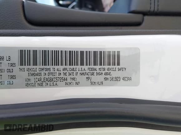 ✅ 2019 Jeep Grand Cherokee Upland • VIN: 1C4RJEAG6KC572544 • Lot: 42406999. Listed on IAAI with 98,555 mi. Free auction sales archive from the USA and detailed vehicle history report at DreamBid. Image 9.