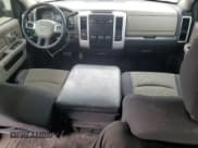 ✅ 2009 Dodge 1500 SLT • VIN: 1D3HV13T99S792741 • Lot: 56826055. Wystawiony na Copart z przebiegiem 187 141 mil. Bezpłatny archiwum sprzedaży aukcyjnych z USA i szczegółowy raport historii pojazdu na DreamBid. Zdjęcie 8.