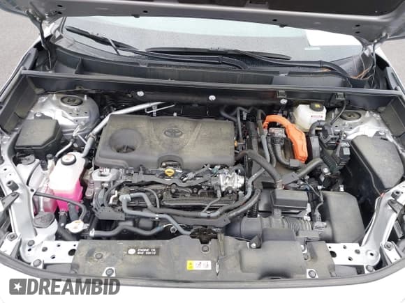 ✅ 2024 Toyota RAV4 Hybrid XSE • VIN: 2T3E6RFV6RW063723 • Lot: 43498363. Wystawiony na IAAI z przebiegiem 10 317 mil. Bezpłatny archiwum sprzedaży aukcyjnych z USA i szczegółowy raport historii pojazdu na DreamBid. Zdjęcie 10.